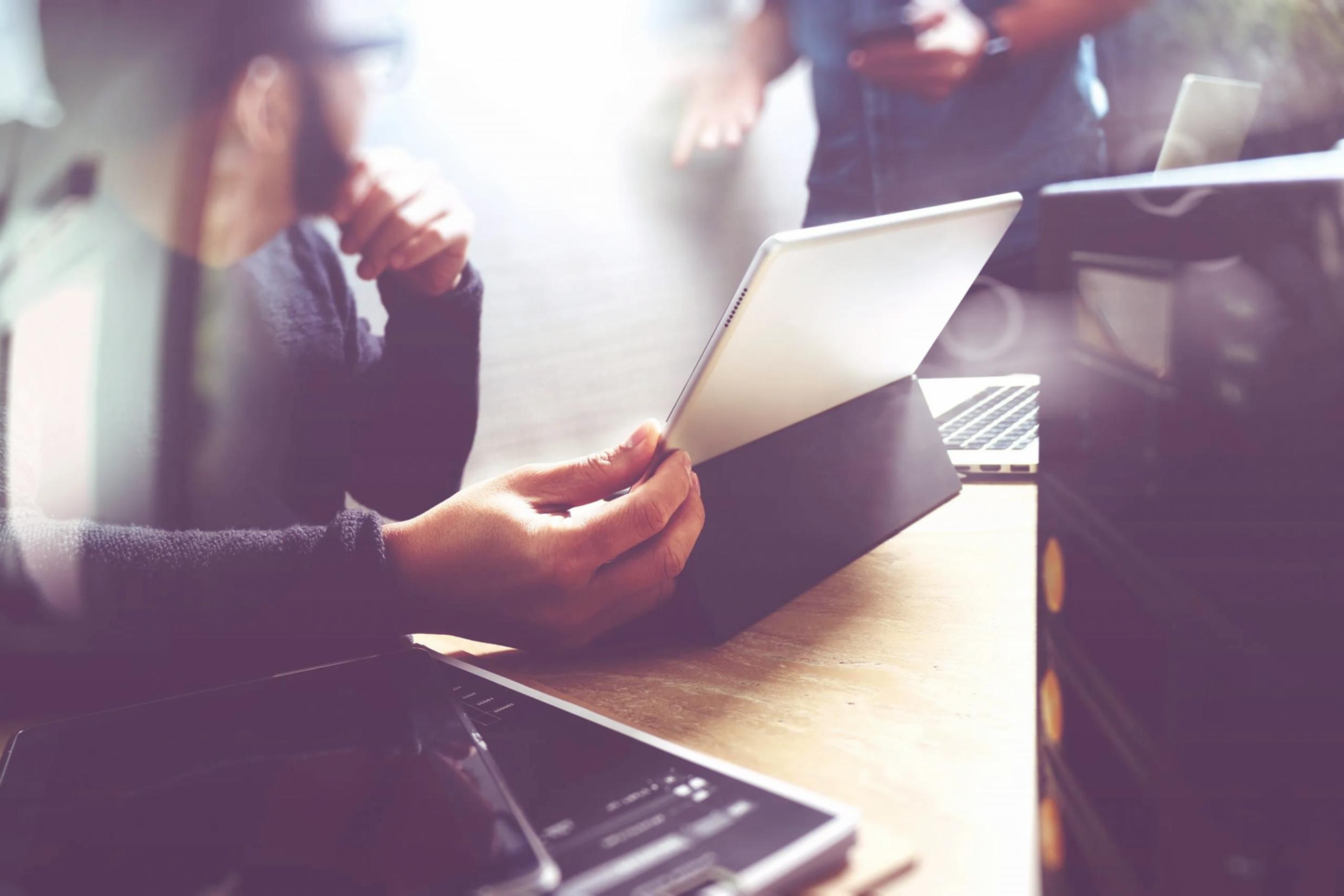 Groupe de participants lors d'une session de formation collaborative